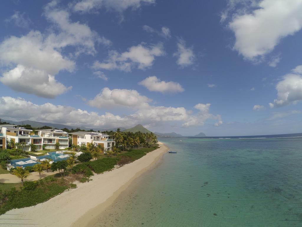 Villasun Seafront Apart At Capouest Flic en Flac Экстерьер фото